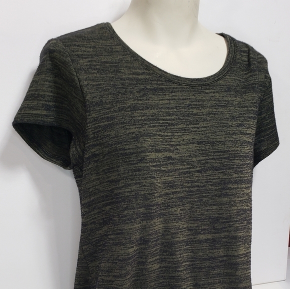 Thyme Short Sleeve Top - Picture 2 of 5